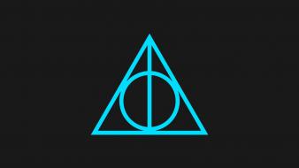 Minimalistic harry potter and the deathly hallows symbols wallpaper