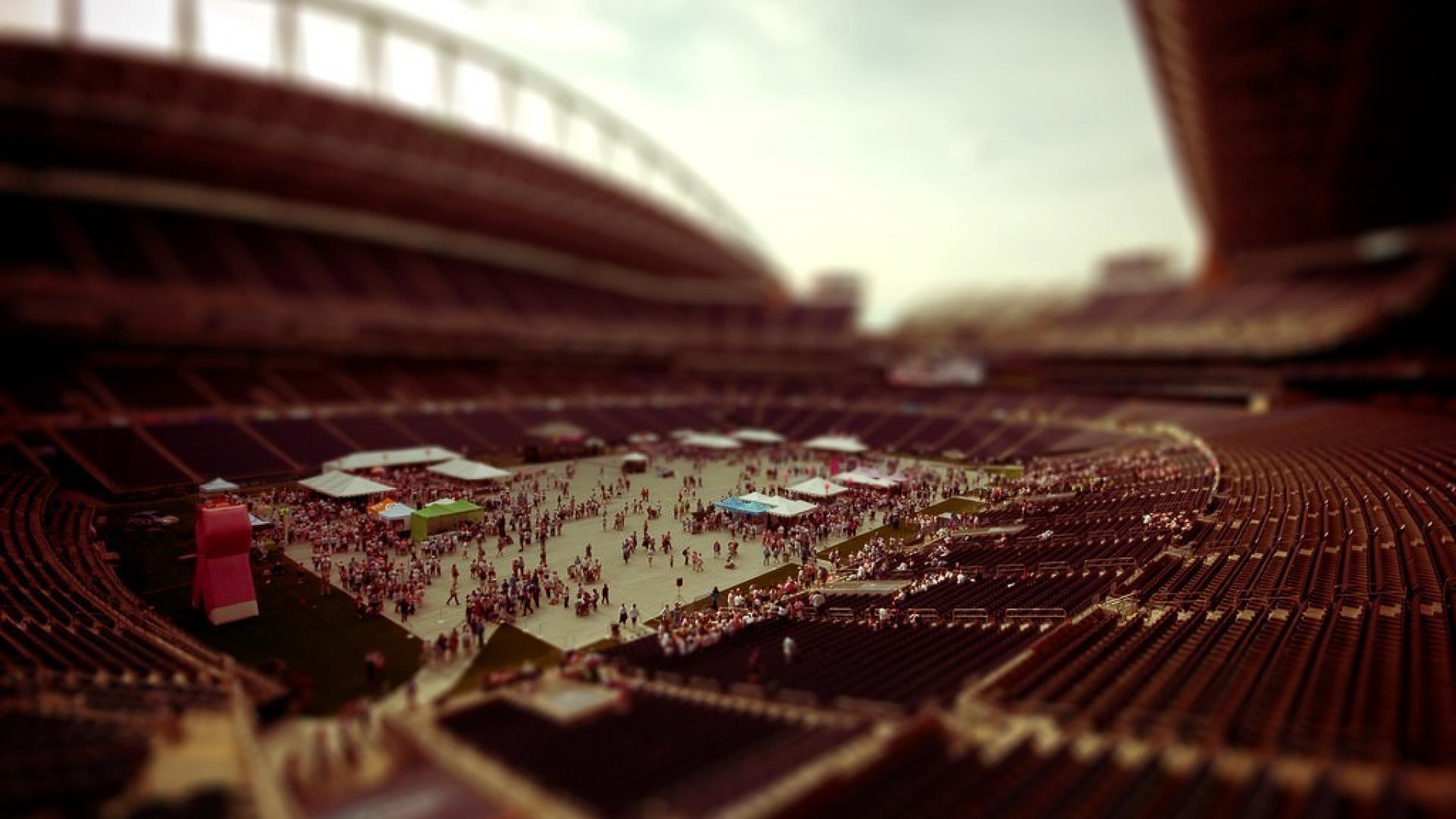 Made photo. Tilt Shift в фотошопе. Город Tilt-Shift. Тилт шифт предметы. Tilt Shift игрушечный город.