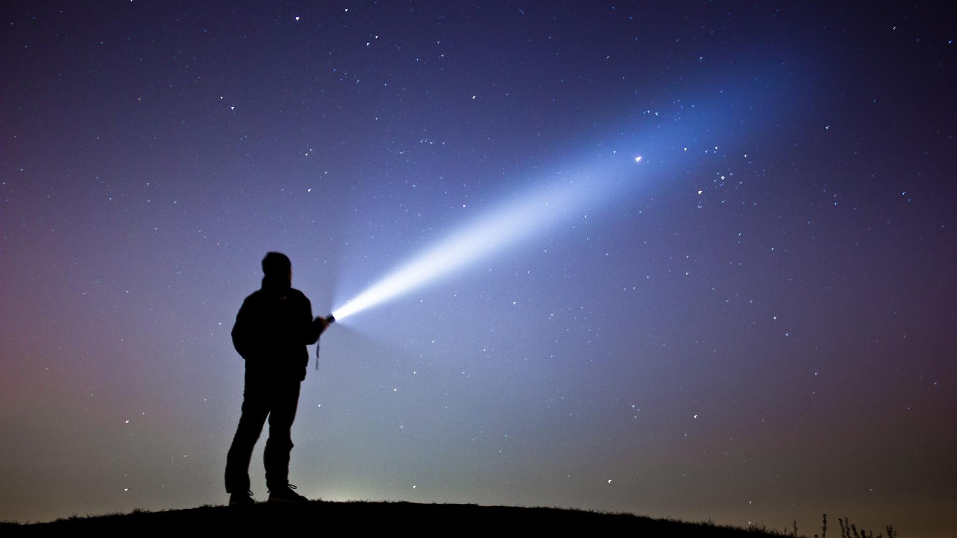 🥇 Landscapes night stars galaxies guy torch flashlight beam wallpaper