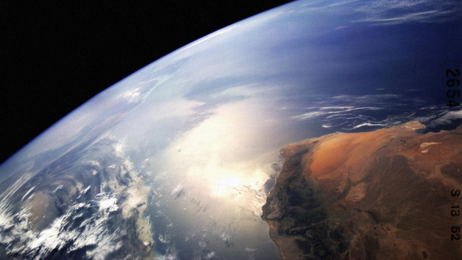 Жила была планеты земля. Снимки из космоса. Планета из космоса. Земля из космоса. Вид земли из космоса.