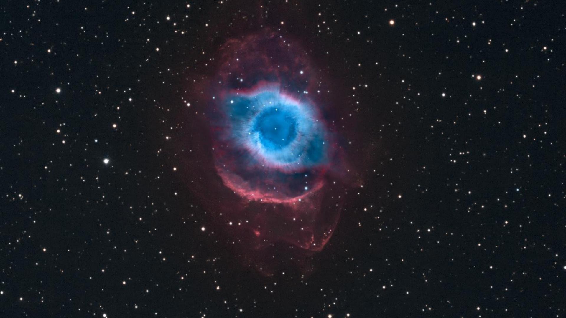 Глаз бога бесплатный поиск. Туманность Хеликс Небула. Туманность NGC 7293. Космос планетарная туманность NGC 7293. Планетарная туманность Небула.