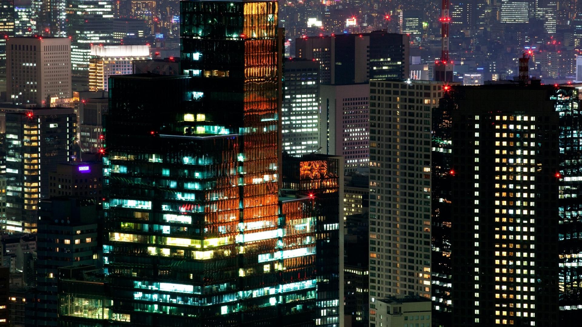 Небоскребы в Токио ночью