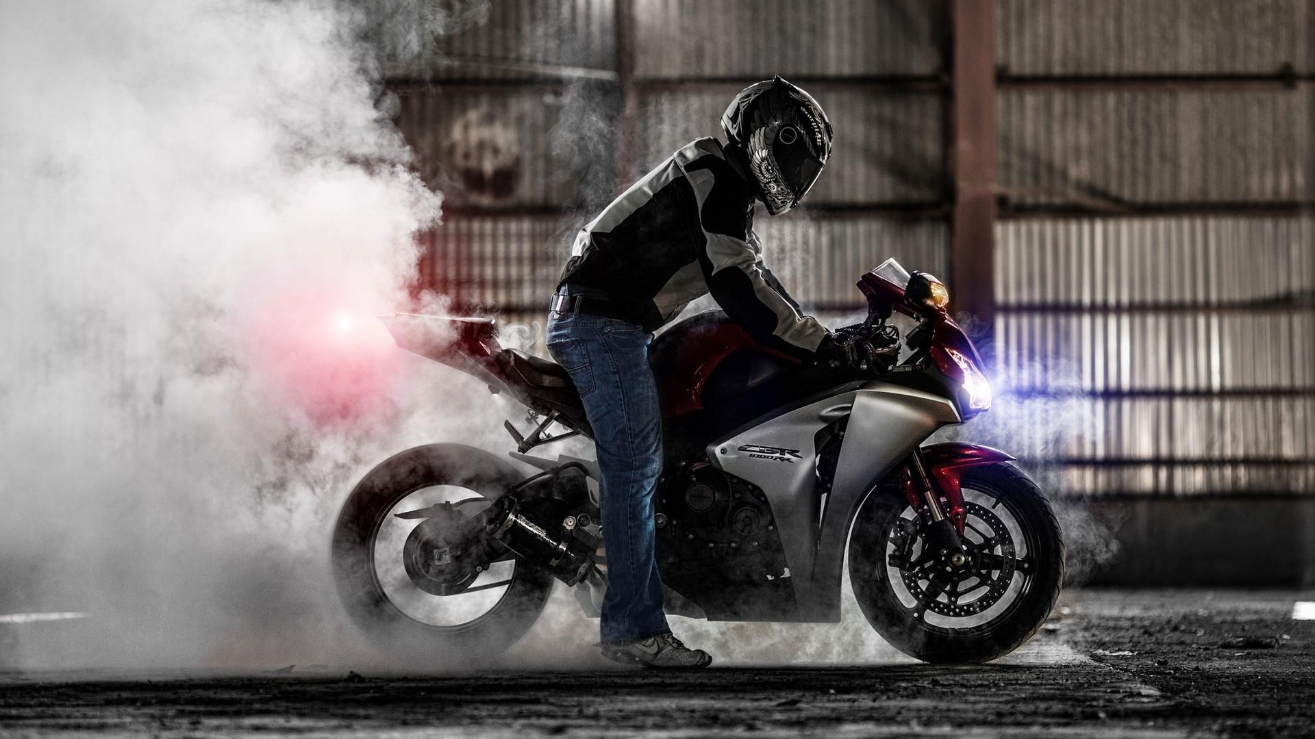 Night Rider Motorbikes Burnout Honda Cbr1000rr Headlights Wallpaper 543