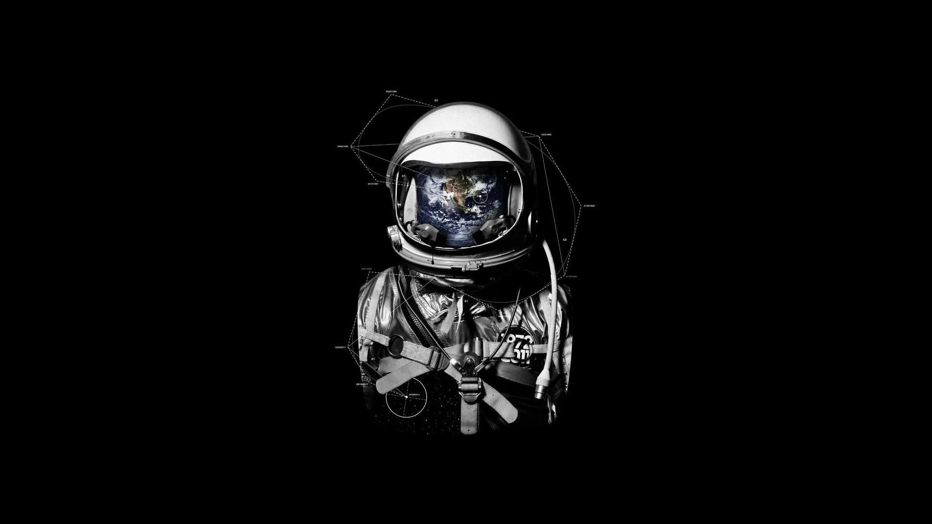 🥇 Minimalistic earth space suit
