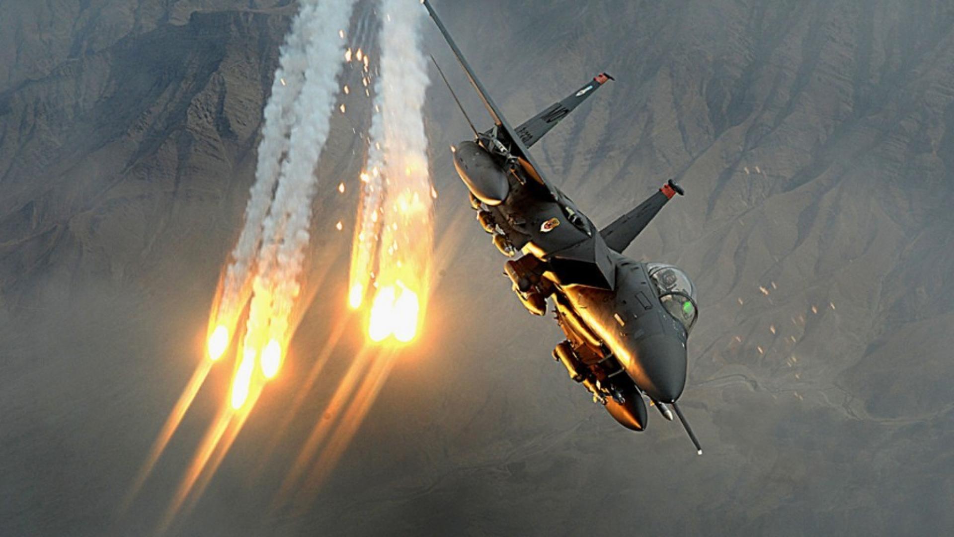 F 15 Eagle Aircraft Flares Rocket Strike Wallpaper