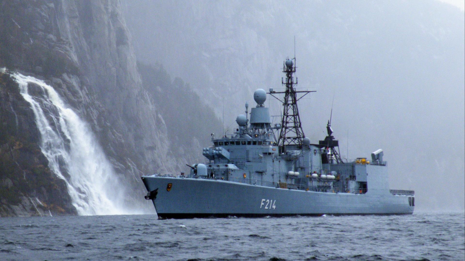 Battle nato vessel warships marine fjords bundesmarine 
