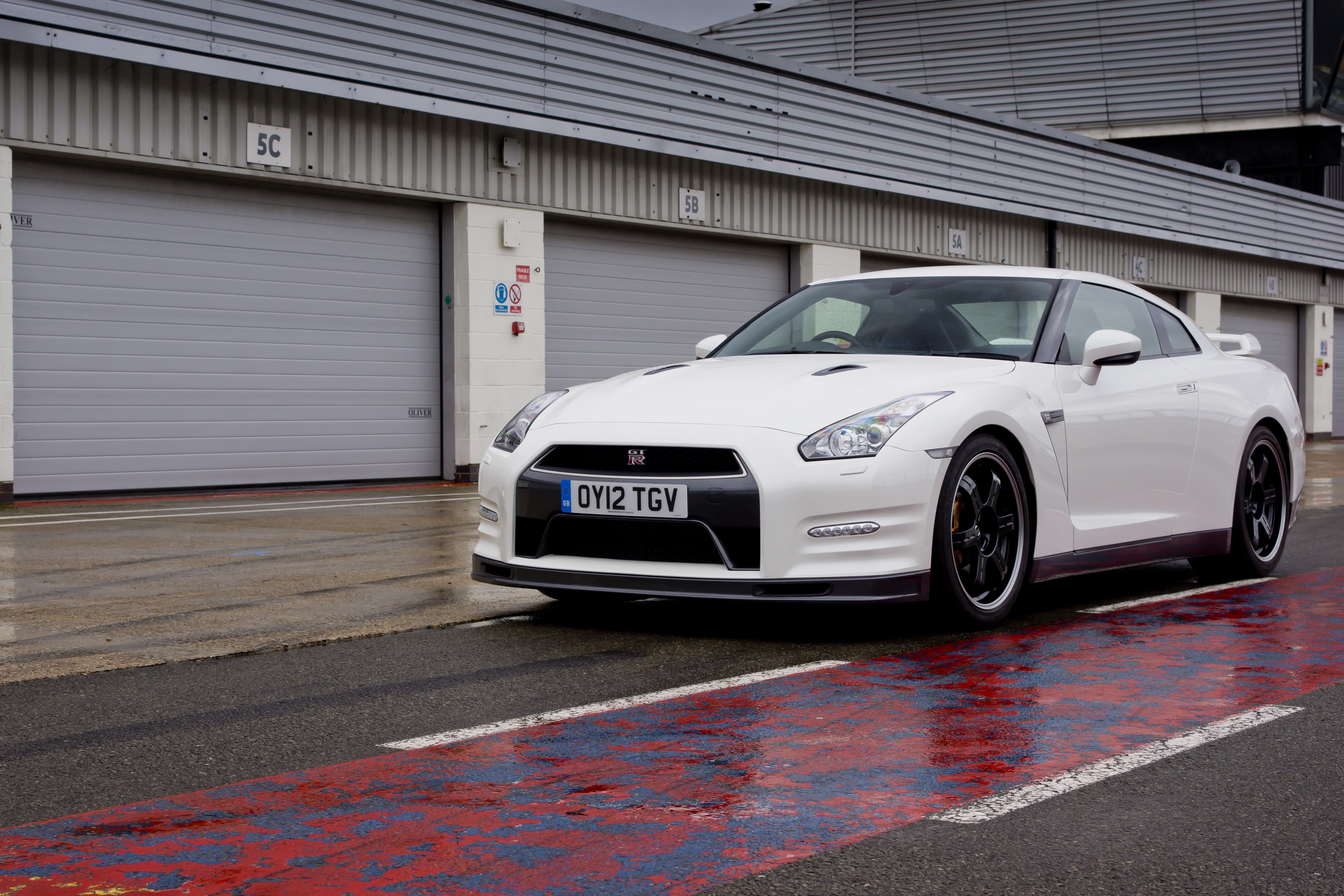 Gt-r r35 gtr japanese front angle view wallpaper | (33767)