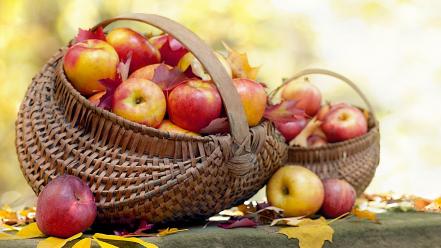 Apples autumn baskets fallen leaves fruits wallpaper