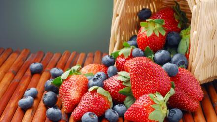 Baskets blueberries food fruits strawberries wallpaper