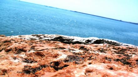 Water close-up landscapes rock focus macro sunny sea wallpaper