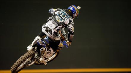 Yamaha dirt bikes jump wallpaper