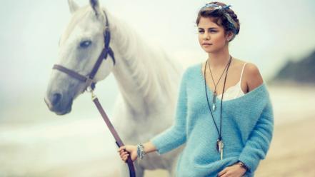 Selena gomez fashion horses september teen vogue scans wallpaper