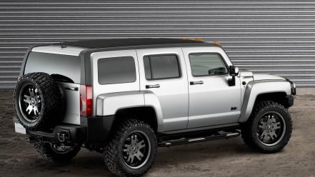 Hummer H3 Silver Rear wallpaper