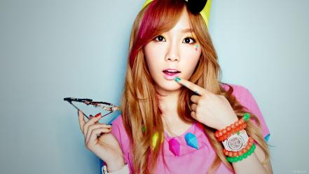 Black asians korean kim taeyeon k-pop faces wallpaper