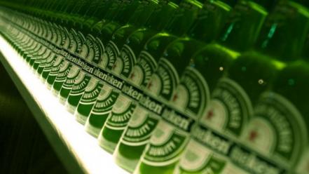 Beers green bottles heineken drinks wallpaper