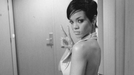 Rihanna short hair rapper musicians pop stars wallpaper