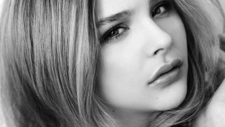 Actress grayscale chloe moretz faces wallpaper