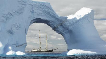 Nature sailing antarctica wallpaper