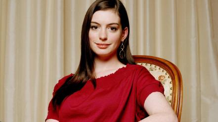 Anne Hathaway Red wallpaper