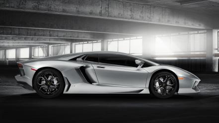 Cars parking lamborghini aventador lp700-4 wallpaper