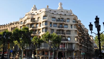 Architecture barcelona gaudi wallpaper