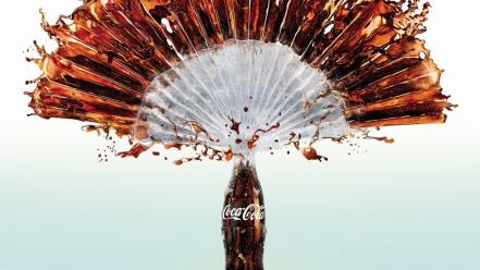Coca-cola spray drinks wallpaper