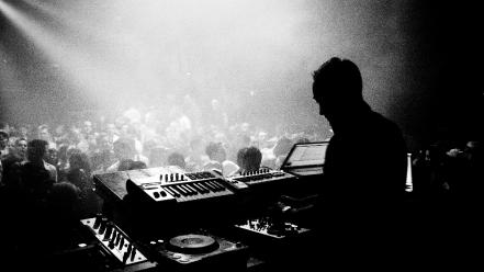 People crowd grayscale stage paul van dyk wallpaper