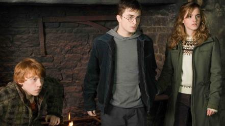 Rupert grint hermione granger fireplace ron weasley wallpaper