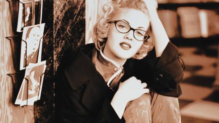 Drew Barrymore Glasses wallpaper