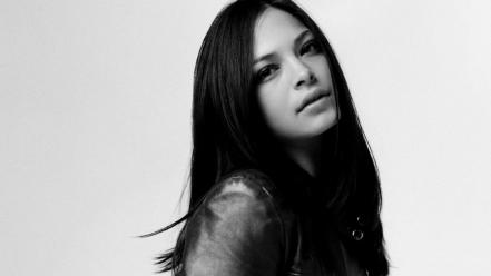 Kristin Kreuk Grayscale wallpaper