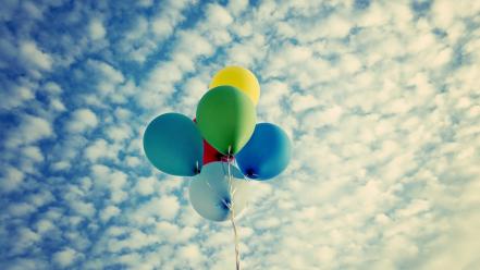 Clouds balloons skyscapes wallpaper