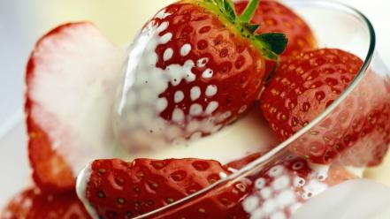 Milk strawberries wallpaper