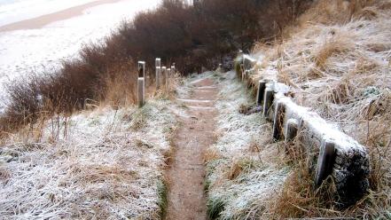 Winter coast fences grass path scotland frost wallpaper