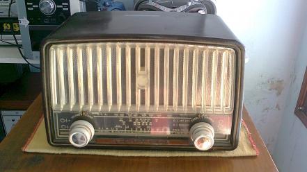 Old radio antique wallpaper