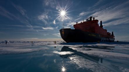 Ice boats transports wallpaper