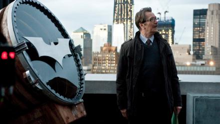 Dark knight rises commissioner gordon bat signal wallpaper