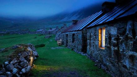 Night houses fog europe united kingdom scotland wallpaper