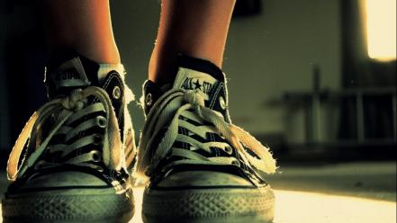 Shoes converse sneakers all star body parts wallpaper