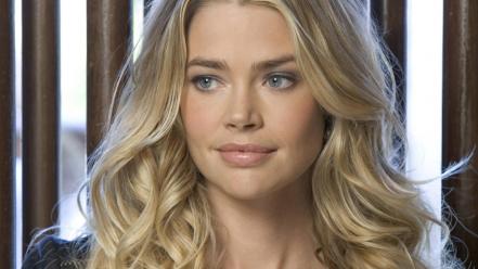 Denise richards nice hair wallpaper