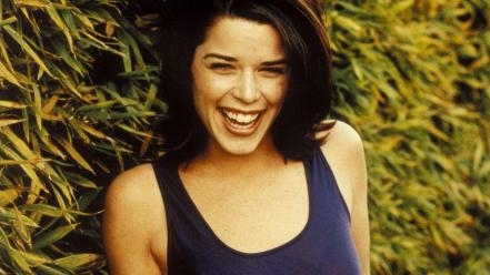 Neve Campbell Smile wallpaper