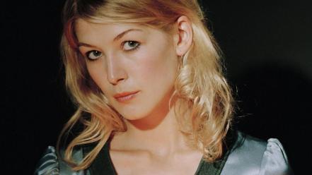 Rosamund Pike wallpaper