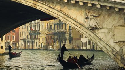 Venice grand italy rialto bridge gondolas canal wallpaper