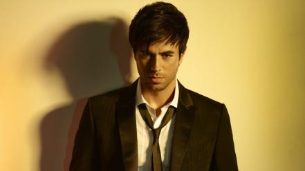 Enrique iglesias 2013 wallpaper