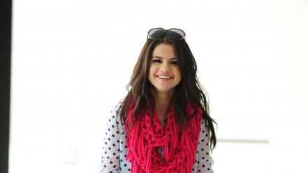 Selena gomez actress feet singers wallpaper