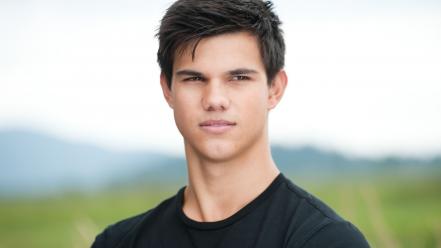 Taylor lautner 2013 wallpaper