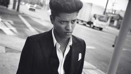 Music bruno mars monochrome entertainment wallpaper