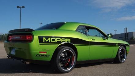 Dodge challenger srt green wallpaper