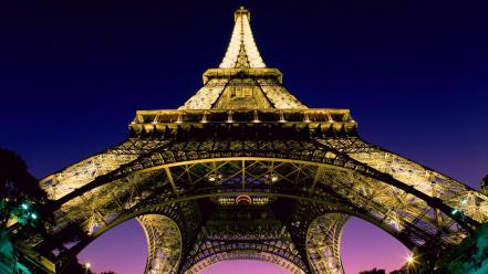 Beneath The Eiffel Tower wallpaper