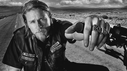 Charlie hunnam sons of anarchy actors celebrity wallpaper