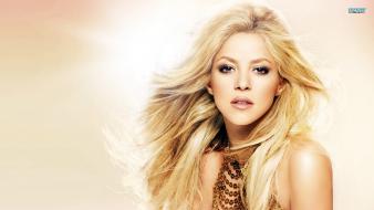 Blondes women shakira singers wallpaper